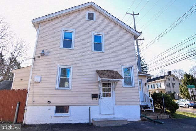 1071 W BRISTOL RD, Warminster, PA 18974