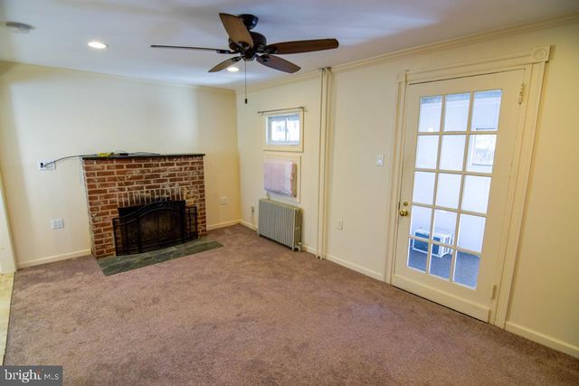 1071 W BRISTOL RD, Warminster, PA 18974