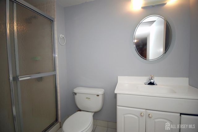 6 Heather Lane, Middlesex, NJ 08846