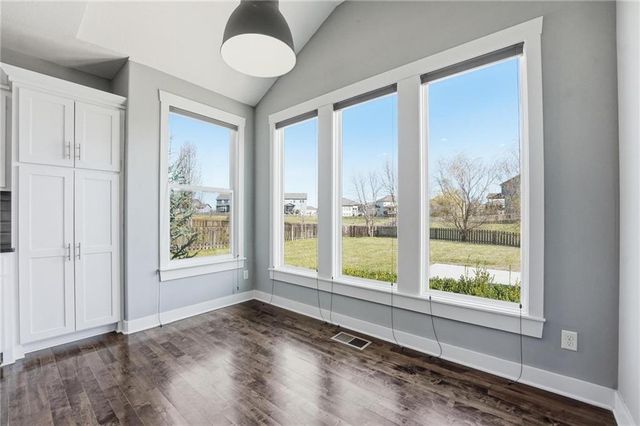 8050 NE 100th Terrace, Kansas City, MO 64157