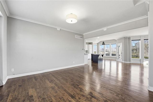 8050 NE 100th Terrace, Kansas City, MO 64157