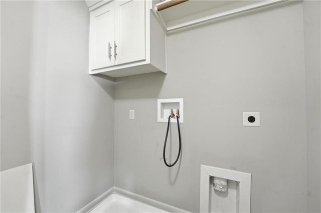 8050 NE 100th Terrace, Kansas City, MO 64157