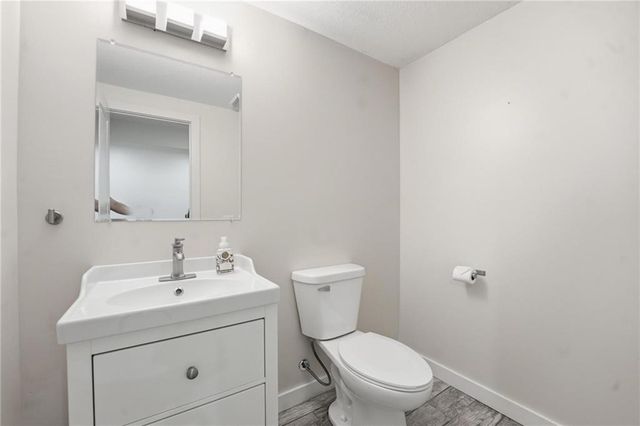 8050 NE 100th Terrace, Kansas City, MO 64157