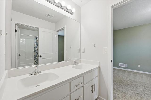 8050 NE 100th Terrace, Kansas City, MO 64157