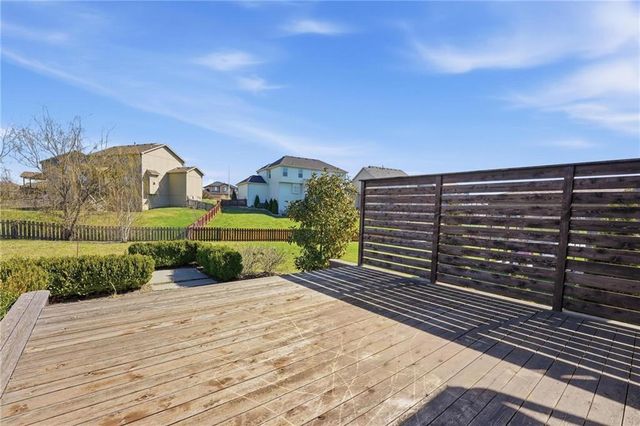 8050 NE 100th Terrace, Kansas City, MO 64157