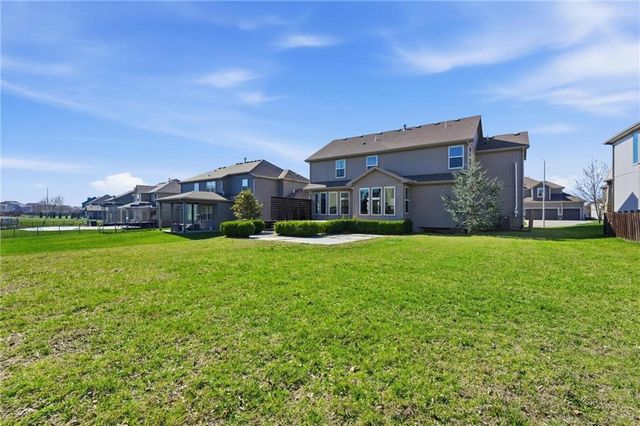 8050 NE 100th Terrace, Kansas City, MO 64157