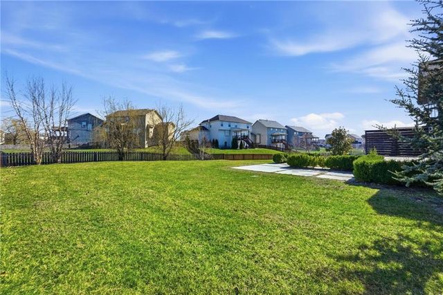 8050 NE 100th Terrace, Kansas City, MO 64157