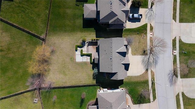 8050 NE 100th Terrace, Kansas City, MO 64157