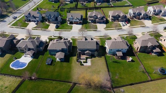 8050 NE 100th Terrace, Kansas City, MO 64157