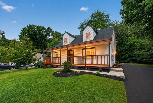 18 Elbridge Rd, Auburn, MA 01501