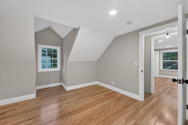 18 Elbridge Rd, Auburn, MA 01501