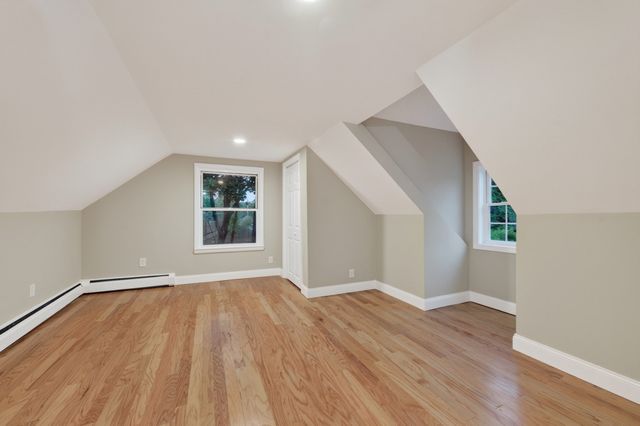 18 Elbridge Rd, Auburn, MA 01501