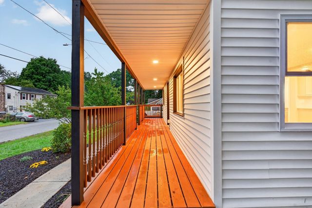 18 Elbridge Rd, Auburn, MA 01501