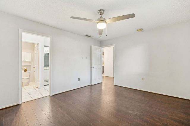 9600 Royal Lane 201, Dallas, TX 75243