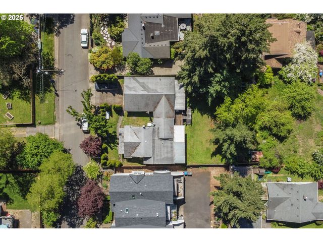 8921 Sw 7TH Ave, Portland, OR 97219