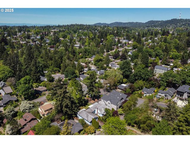 8921 Sw 7TH Ave, Portland, OR 97219