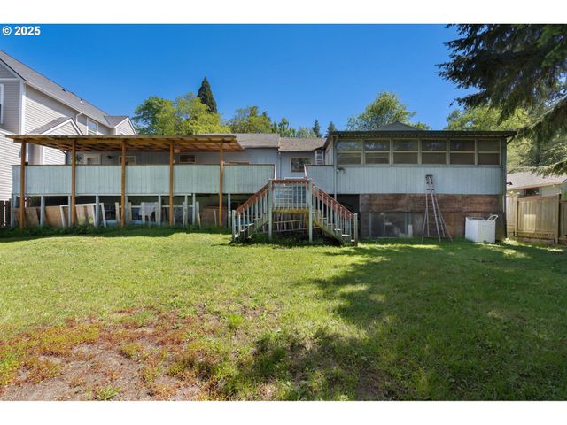 8921 Sw 7TH Ave, Portland, OR 97219