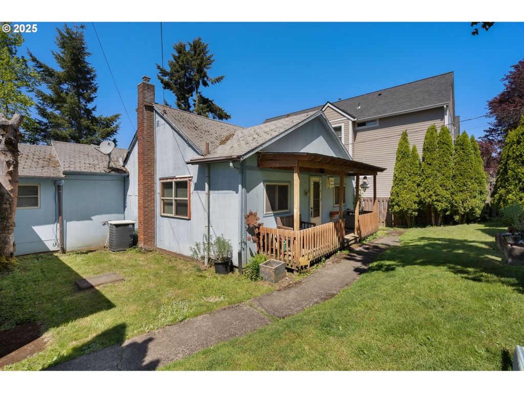 8921 Sw 7TH Ave, Portland, OR 97219