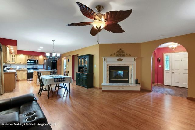 188 Hoyt Street, Port Ewen, NY 12466