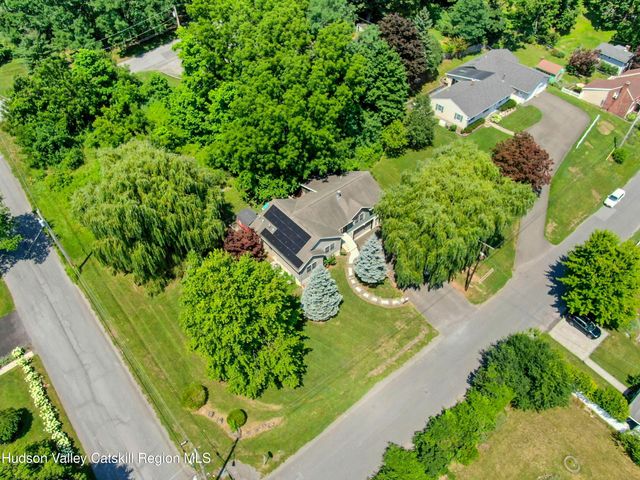 188 Hoyt Street, Port Ewen, NY 12466