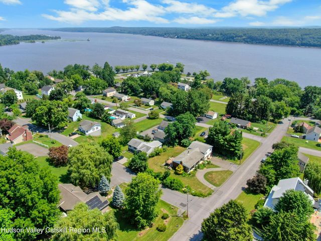 188 Hoyt Street, Port Ewen, NY 12466
