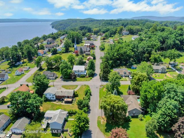 188 Hoyt Street, Port Ewen, NY 12466