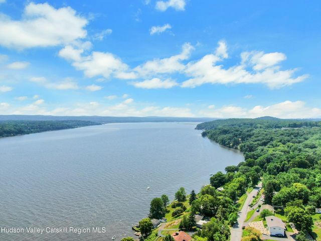 188 Hoyt Street, Port Ewen, NY 12466