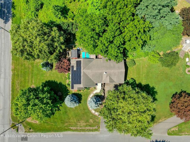 188 Hoyt Street, Port Ewen, NY 12466