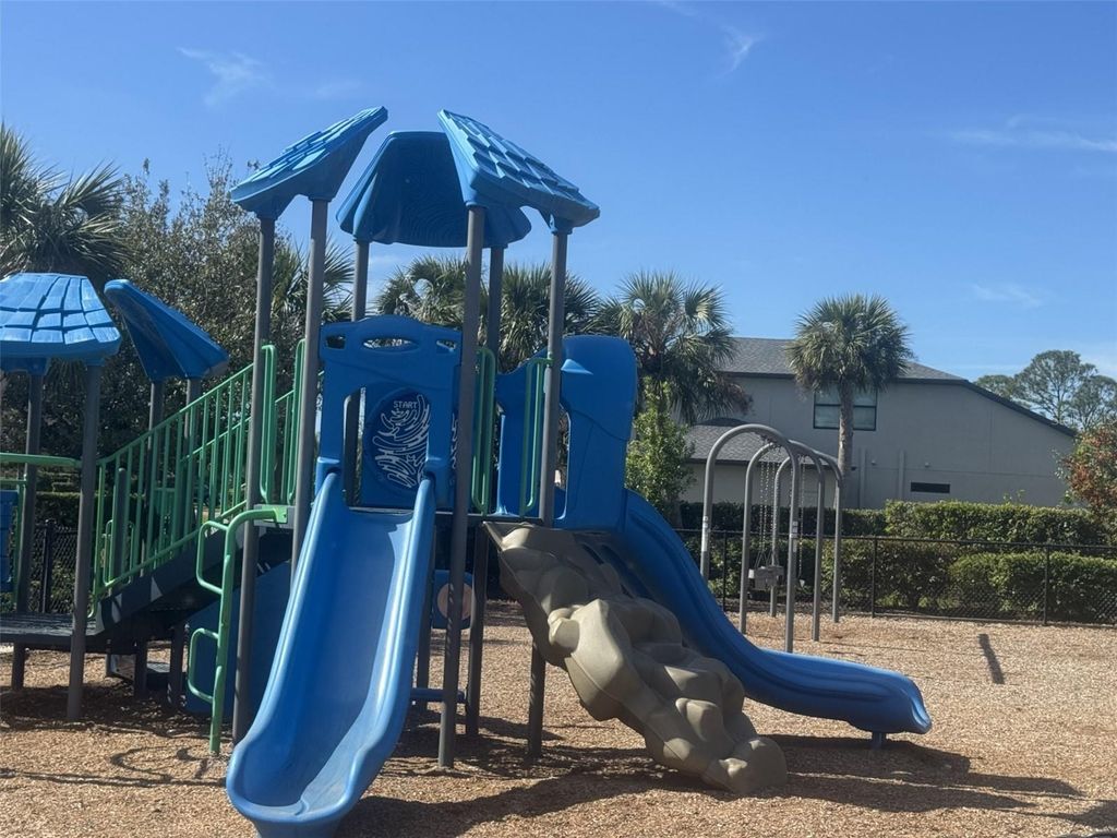 Image 52 of property listing at 2536 MARTON OAK BOULEVARD, North Port, FL 34289