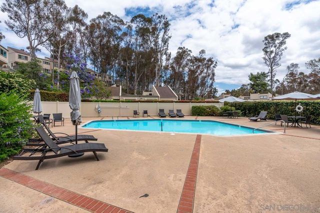 10247 Caminito Covewood, San Diego, CA 92131
