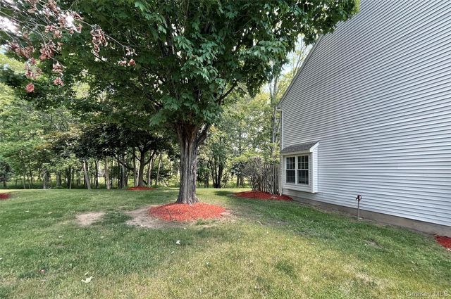 57 Yorkshire Terrace, Washingtonville, NY 10992