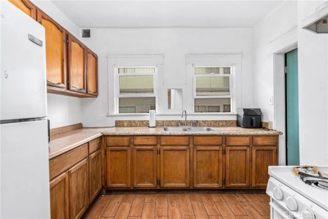 1102 W 18th, Los Angeles, CA 90015