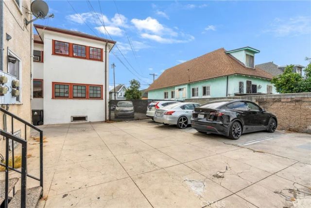 1102 W 18th, Los Angeles, CA 90015