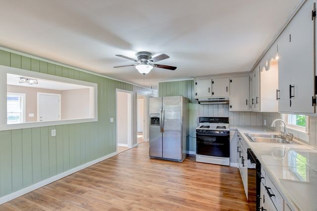 24 Causeway Terrace, Leominster, MA 01453