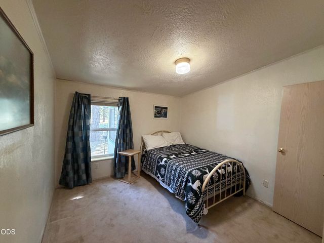 16160 Mountain Sheep Lane, Bend, OR 97707