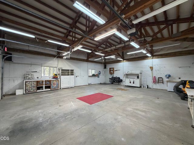 16160 Mountain Sheep Lane, Bend, OR 97707