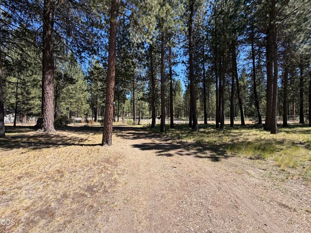 16160 Mountain Sheep Lane, Bend, OR 97707