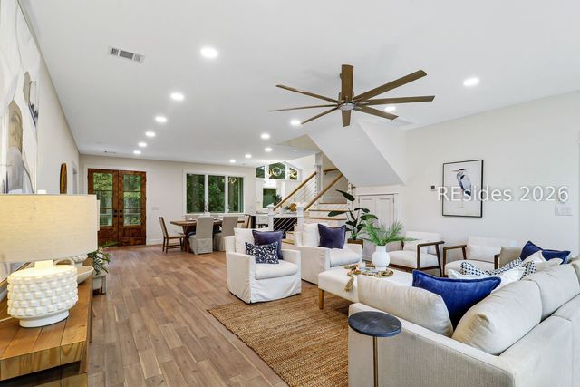 72 Lawton Rd, Hilton Head Island, SC 29928