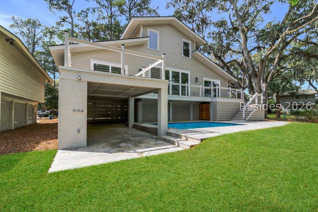 72 Lawton Rd, Hilton Head Island, SC 29928