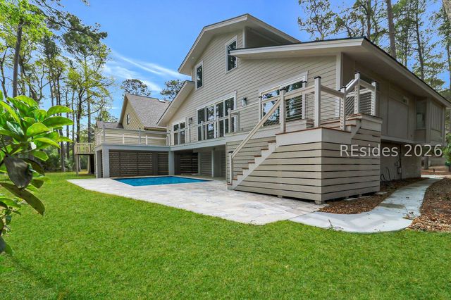 72 Lawton Rd, Hilton Head Island, SC 29928