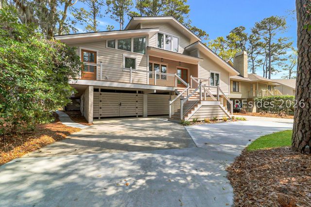 72 Lawton Rd, Hilton Head Island, SC 29928