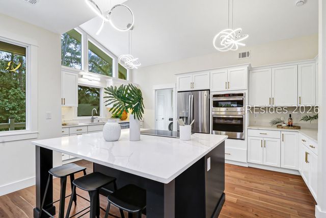 72 Lawton Rd, Hilton Head Island, SC 29928