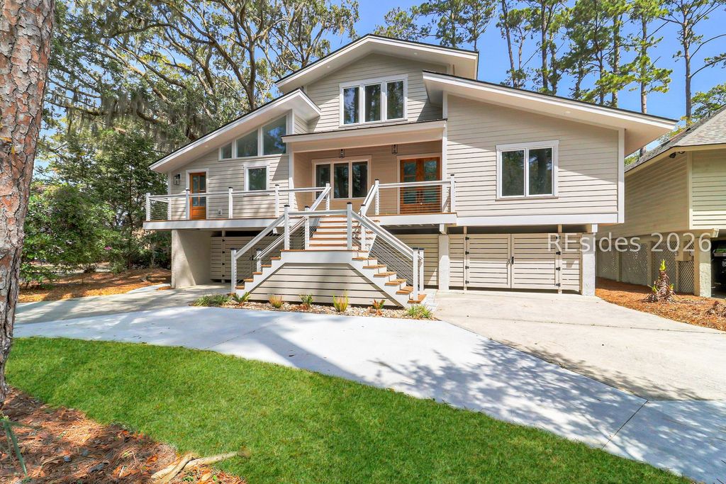 72 Lawton Rd, Hilton Head Island, SC 29928
