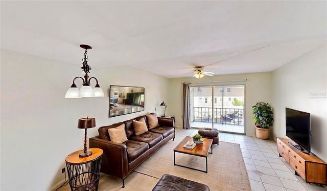 404 E ORLANDO AVENUE 8B, Ocoee, FL 34761