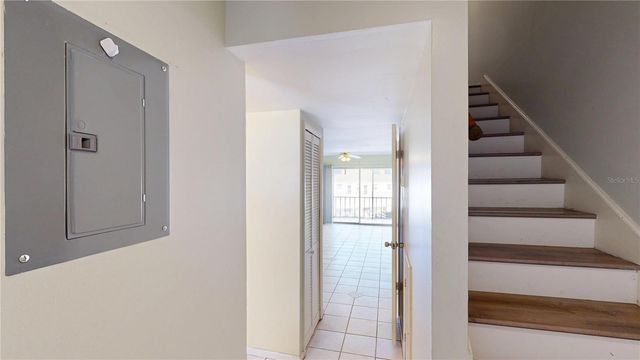 404 E ORLANDO AVENUE 8B, Ocoee, FL 34761