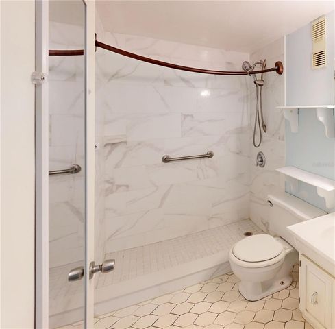 404 E ORLANDO AVENUE 8B, Ocoee, FL 34761