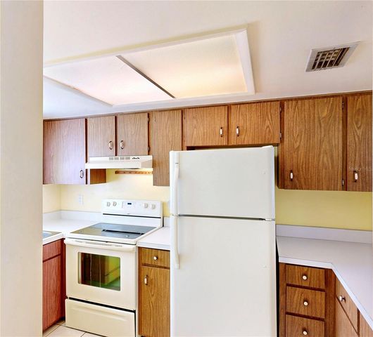 404 E ORLANDO AVENUE 8B, Ocoee, FL 34761