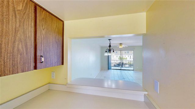 404 E ORLANDO AVENUE 8B, Ocoee, FL 34761