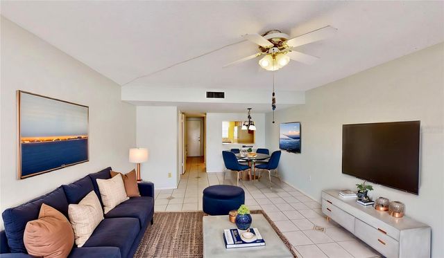 404 E ORLANDO AVENUE 8B, Ocoee, FL 34761