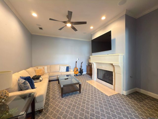 413 Longmeadow Dr, Baton Rouge, LA 70810